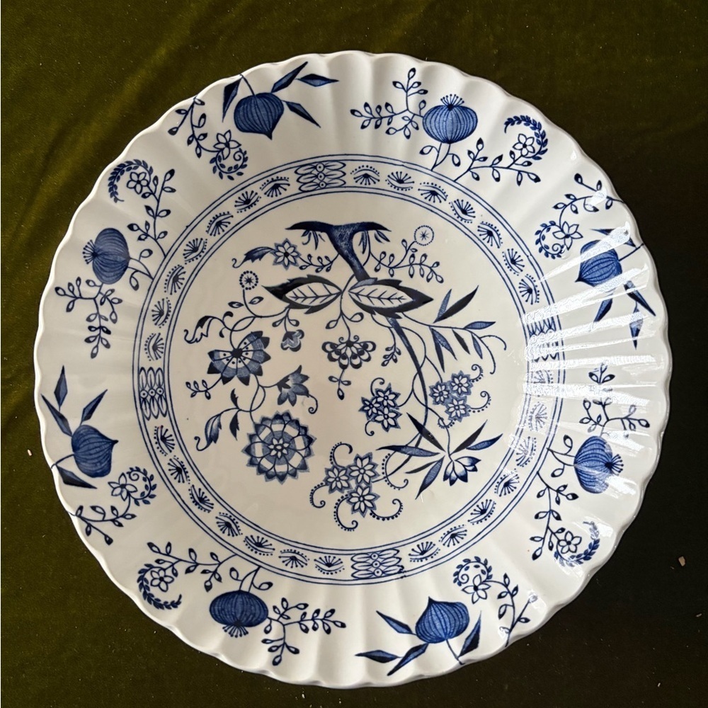 Blue and White Floral fruit bowl